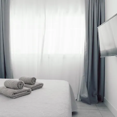 Guirre Holidayfv Apartman *