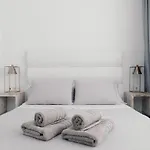 Guirre Holidayfv Apartment